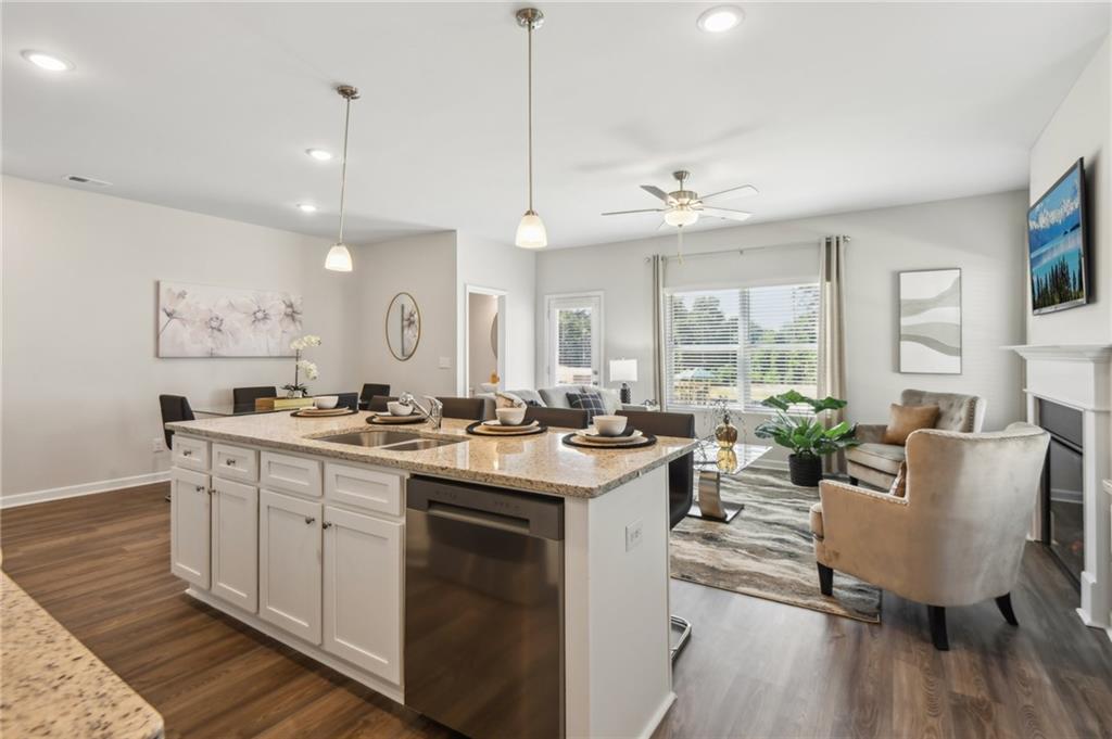 6352 Towhee Way, Morrow, Georgia image 6