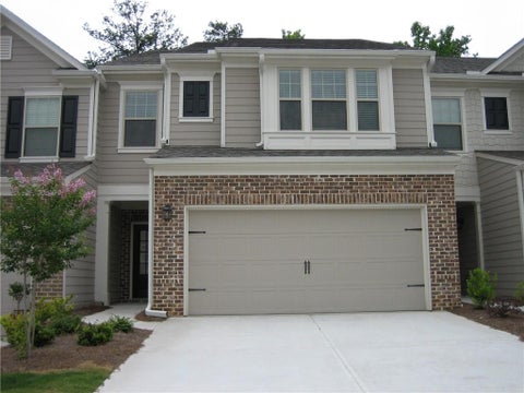 Townhouse For Rent - 5930 Vista Brook Drive<br/> Forsyth County, Suwanee, GA 30024
