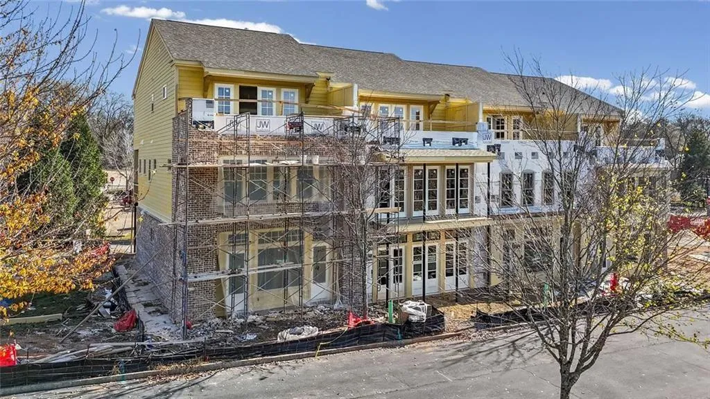 Senoia, Georgia 30276, United States, 3 Bedrooms Bedrooms, ,4 BathroomsBathrooms,Residential,Active,256889