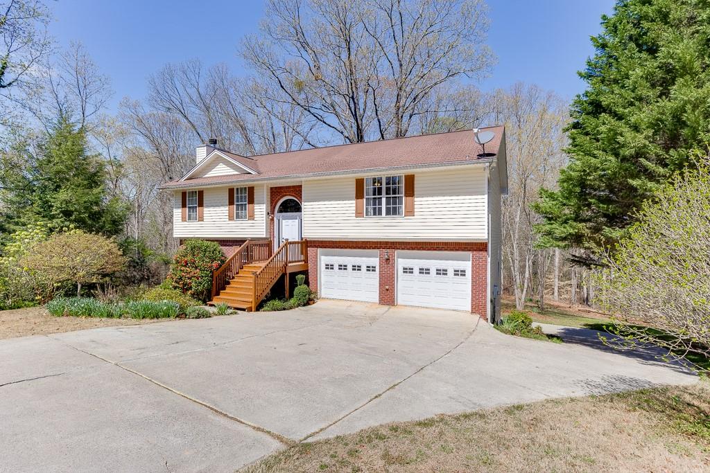 41 Pebble Court, Hoschton, Georgia image 2
