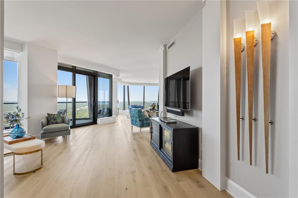 3344 Peachtree Road NE 4202