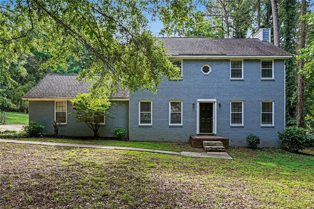 1304 Oakwood Road