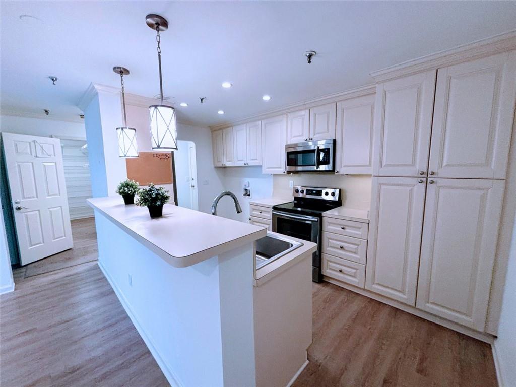 300 Johnson Ferry Road B105