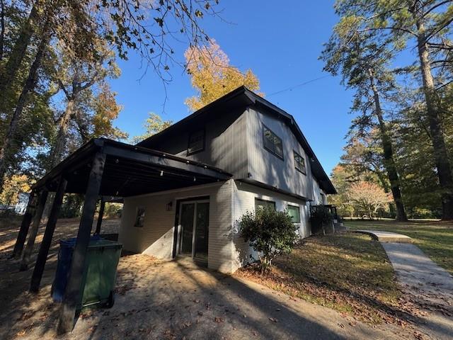 2045 Pine Oak Drive SW