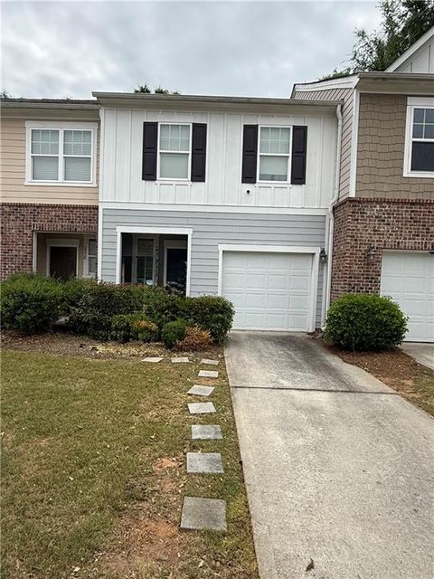 Townhouse For Rent - 2330 Mckenna Square Drive<br/> Lithonia, GA 30058