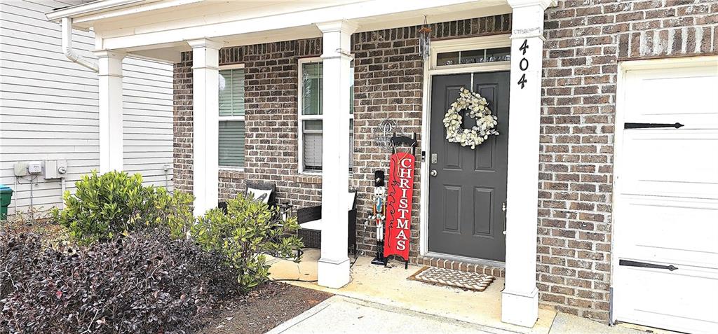 404 Starbuck Parkway