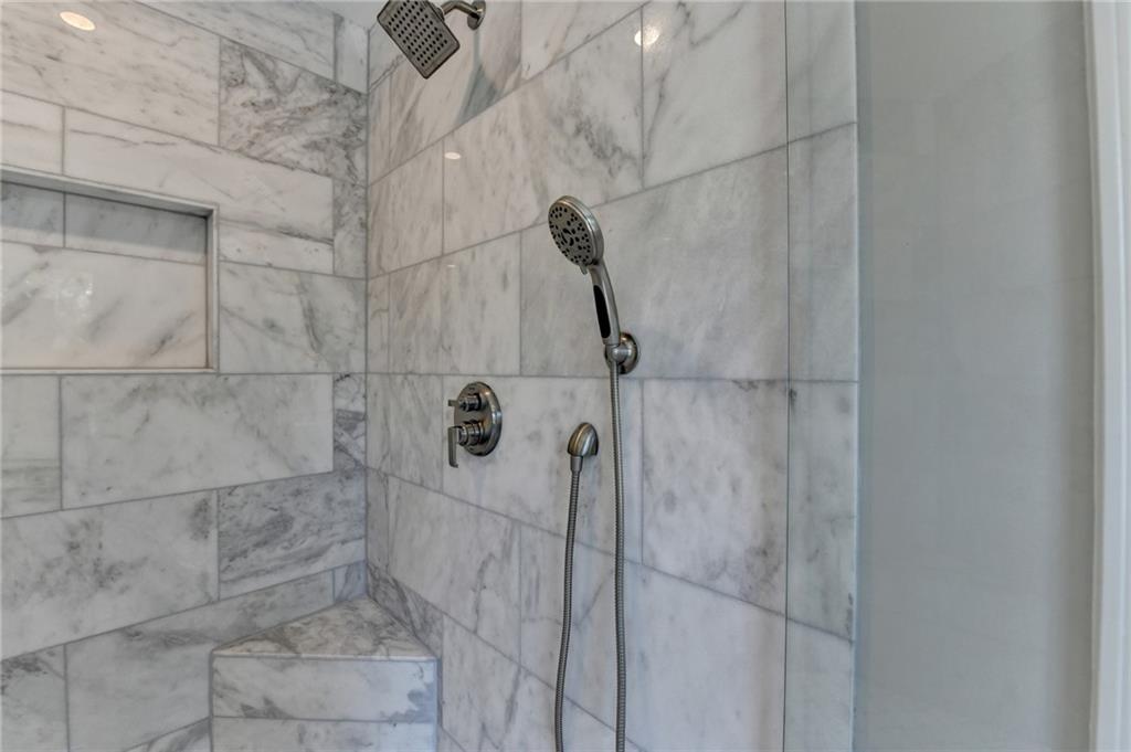 5567 Stapleton Drive, Dunwoody, Georgia image 38