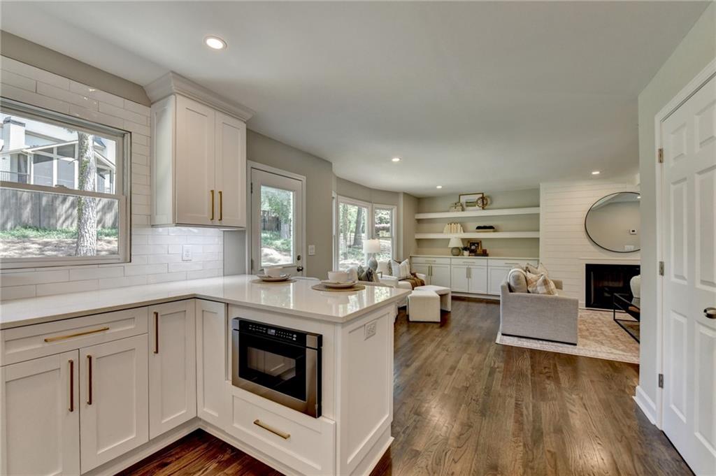 5567 Stapleton Drive