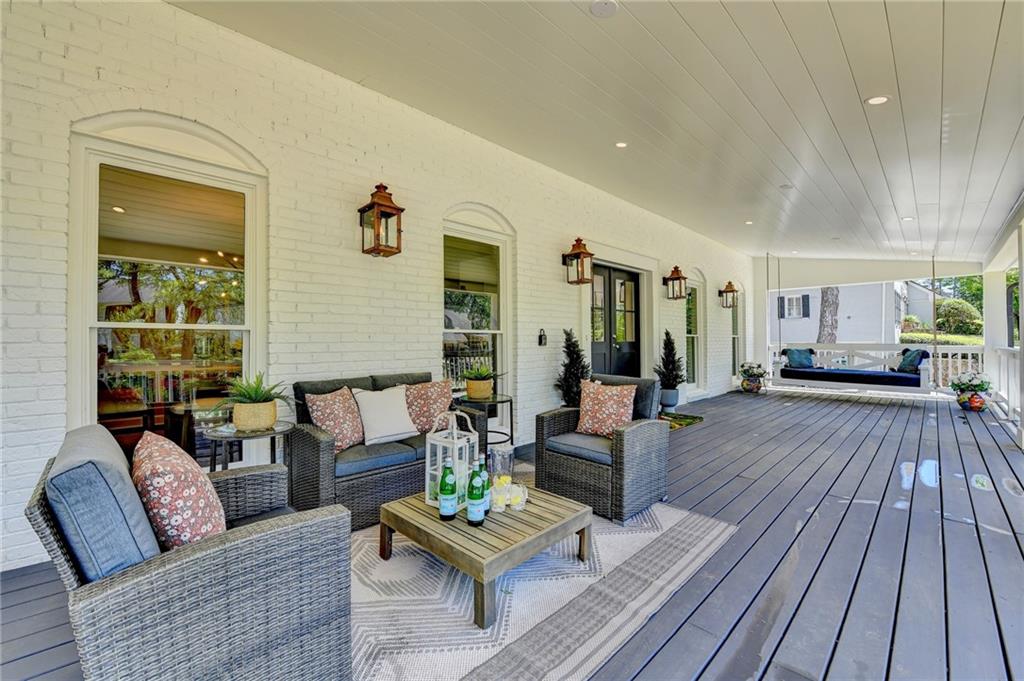 5567 Stapleton Drive
