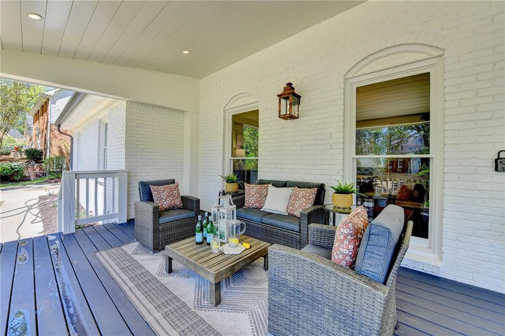 5567 Stapleton Drive