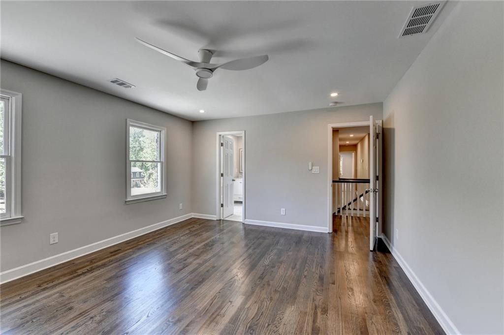 5567 Stapleton Drive, Dunwoody, Georgia image 35