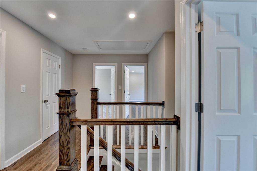 5567 Stapleton Drive, Dunwoody, Georgia image 42