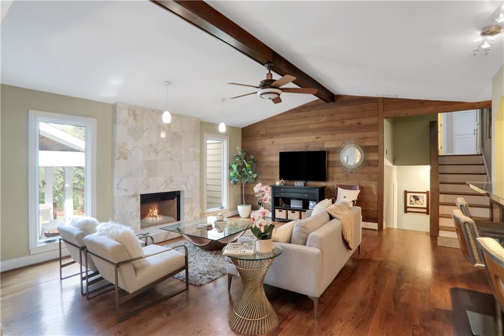 1616 Northlake Springs Court