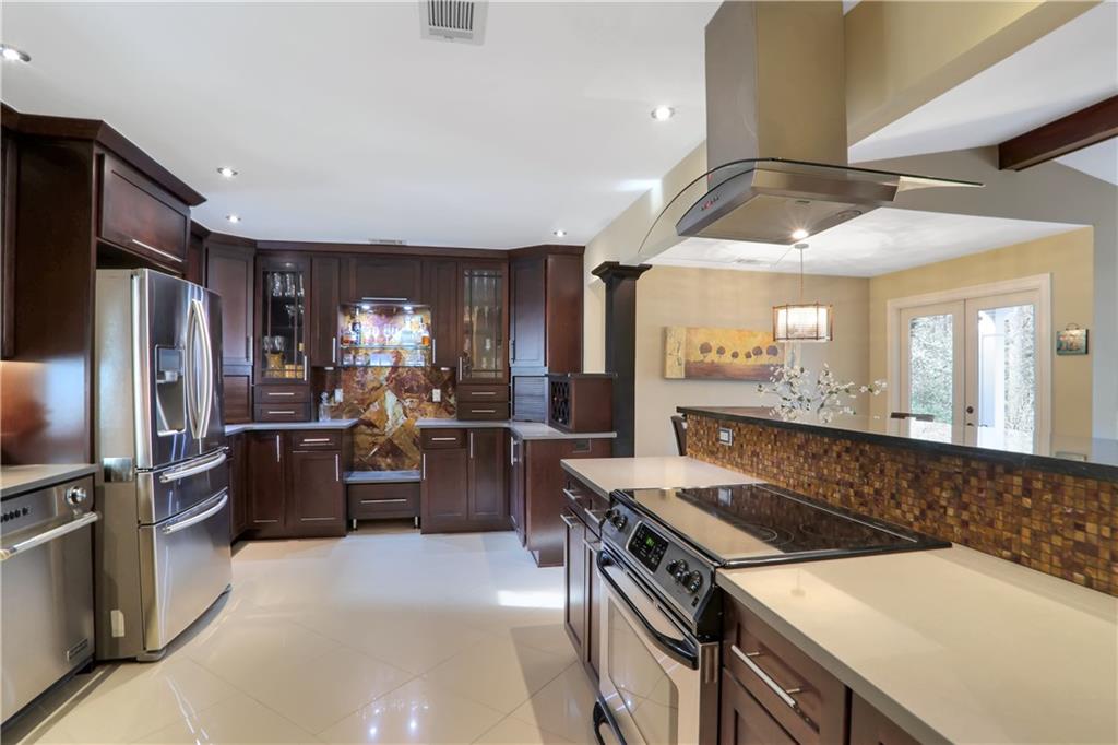 1616 Northlake Springs Court