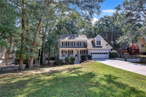 Homes For Sale - 2900 Riverbend Drive<br/> Snellville, GA 30078