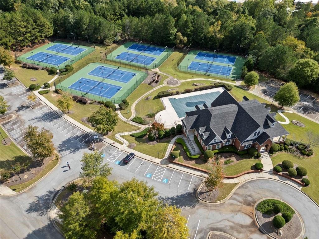 3865 Brookhollow Drive