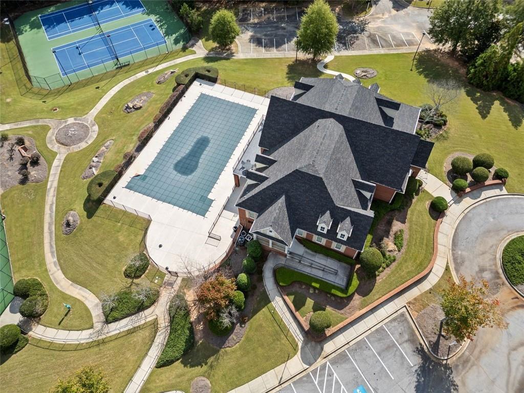 3865 Brookhollow Drive