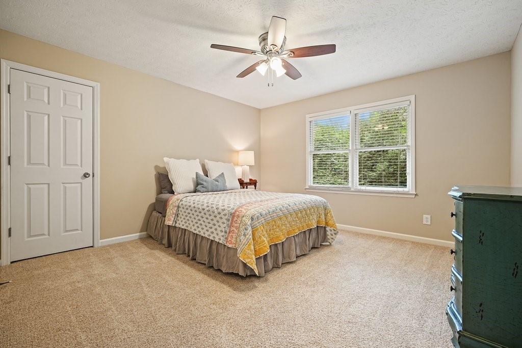 210 Malvern Place, Roswell, Georgia image 42