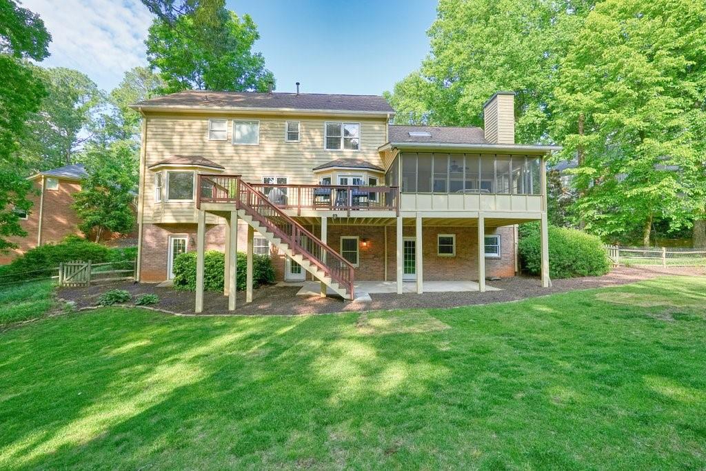 210 Malvern Place, Roswell, Georgia image 8
