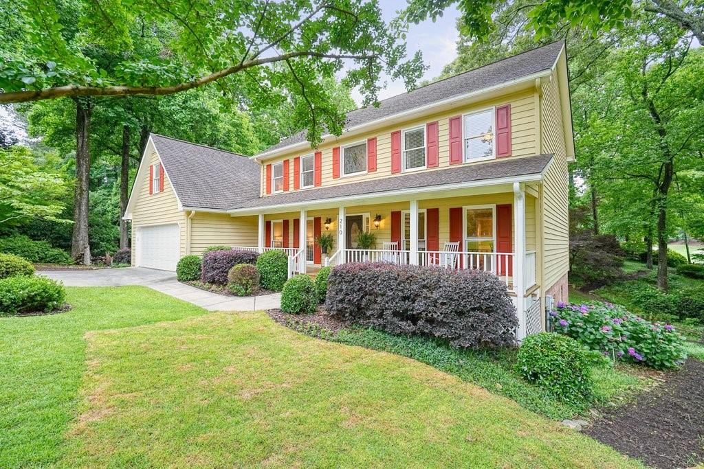 210 Malvern Place, Roswell, Georgia image 7
