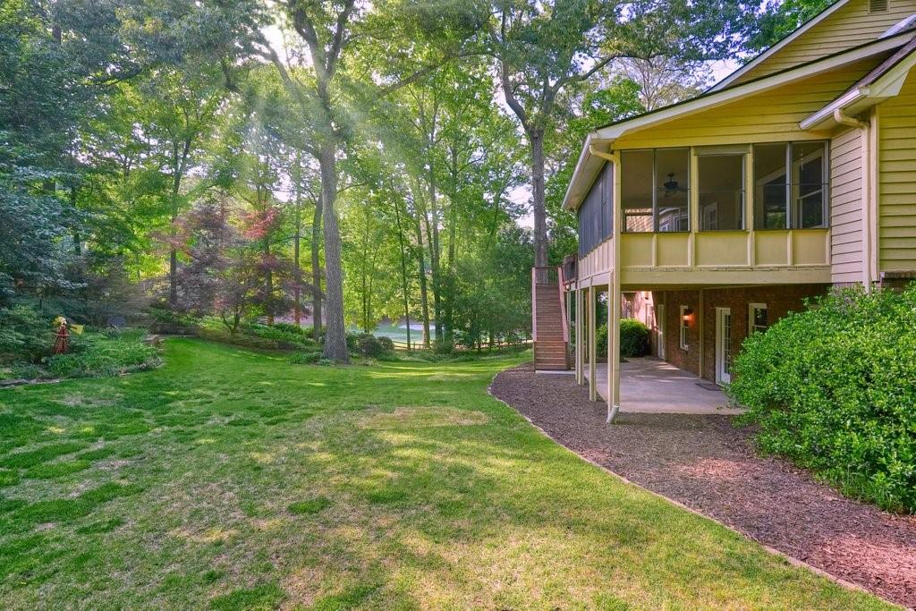 210 Malvern Place, Roswell, Georgia image 10