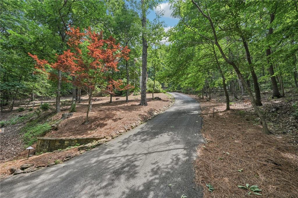 842 Columbine Drive