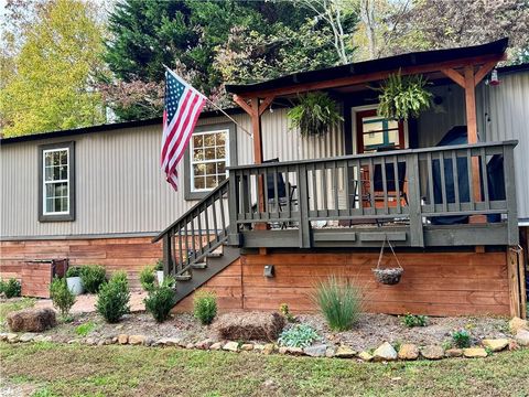 A home in Clarkesville