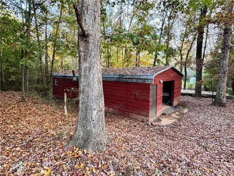 A home in Clarkesville