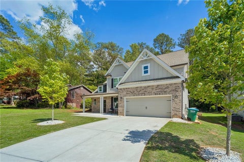Homes For Sale - 3850 Rajean Drive<br/> Lawrenceville, GA 30044
