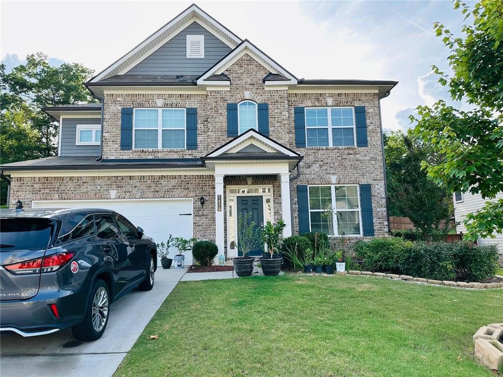 Single Family Residence AVAILABLE FOR RENT, 5 bedrooms 4 bathrooms Situated in FORSYTH COUNTY SCHOOLS and located in the desirable Ansley Park community in Cumming. Guest Bedroom on main level. Home has been well maintained by the owners. The kitchen is a chef's dream, featuring a gas range, double oven, stainless steel appliances, a huge island, walk-in pantry, granite counters, and custom cabinetry. Hardwood floors on Main level. Upstairs, the Master bedroom offers a sitting room and luxurious retreat with a soaking tub, separate shower, and a huge wardrobe. The remaining bedrooms are spacious and bright, offering comfort and privacy for everyone. Walking distance from Poole's Mill Elementary and Ducktown Park! Established Community w/pool, tennis, playground and clubhouse! Whole house water Softner!