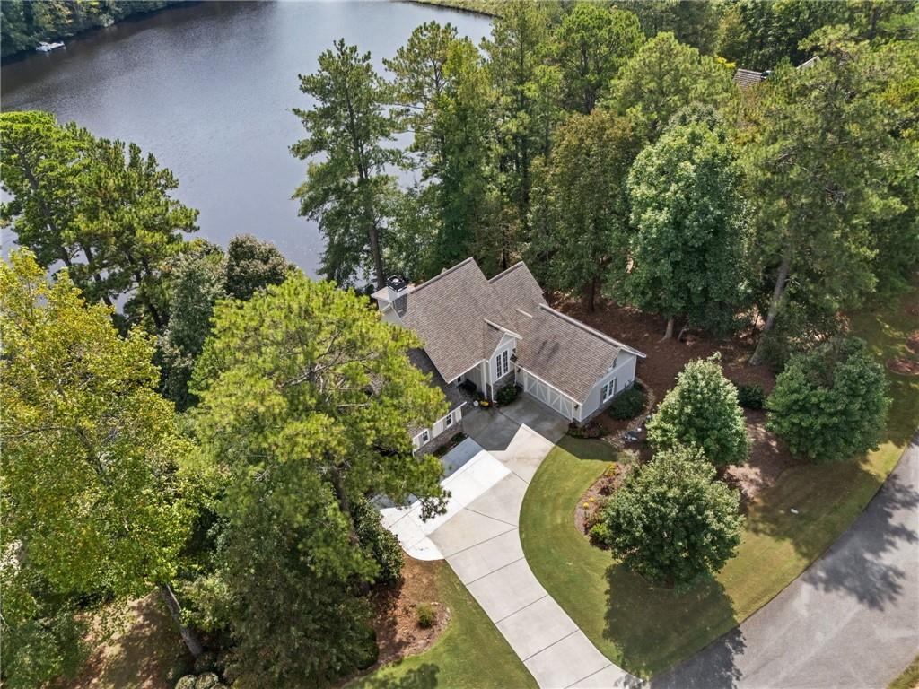 35 Paddleboat Lane