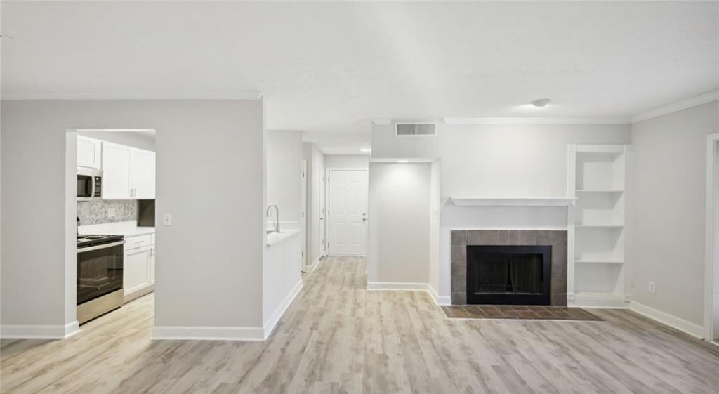 100 Pinhurst Drive 718V