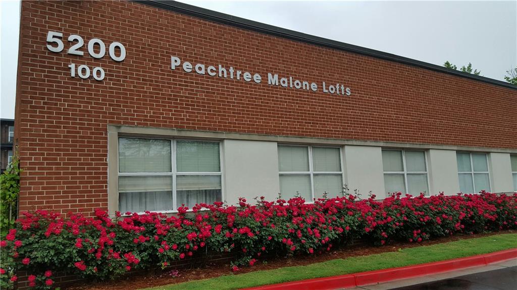 5200 Peachtree Street 3303