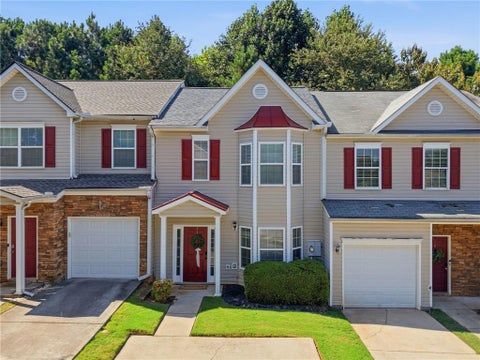 Townhouse For Sale - 5221 Timber Hills Drive<br/> Hall County, Oakwood, GA 30566