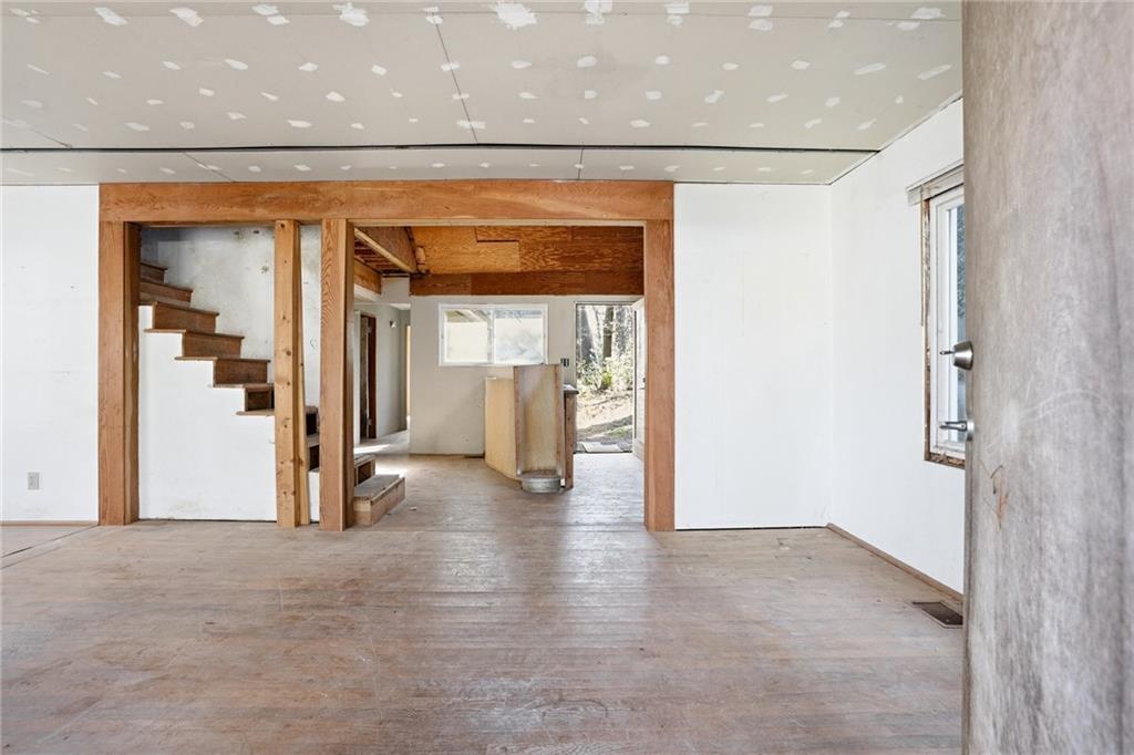 1211 Barnes Street NW