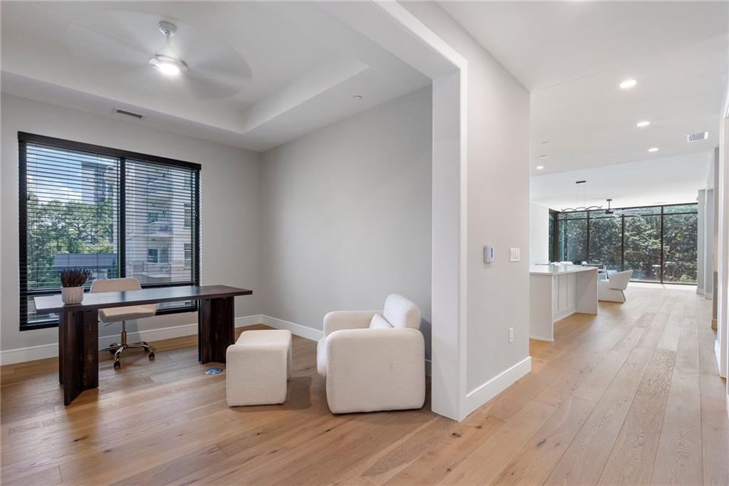 2520 Peachtree Road NW 403