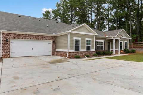 A home in Powder Springs