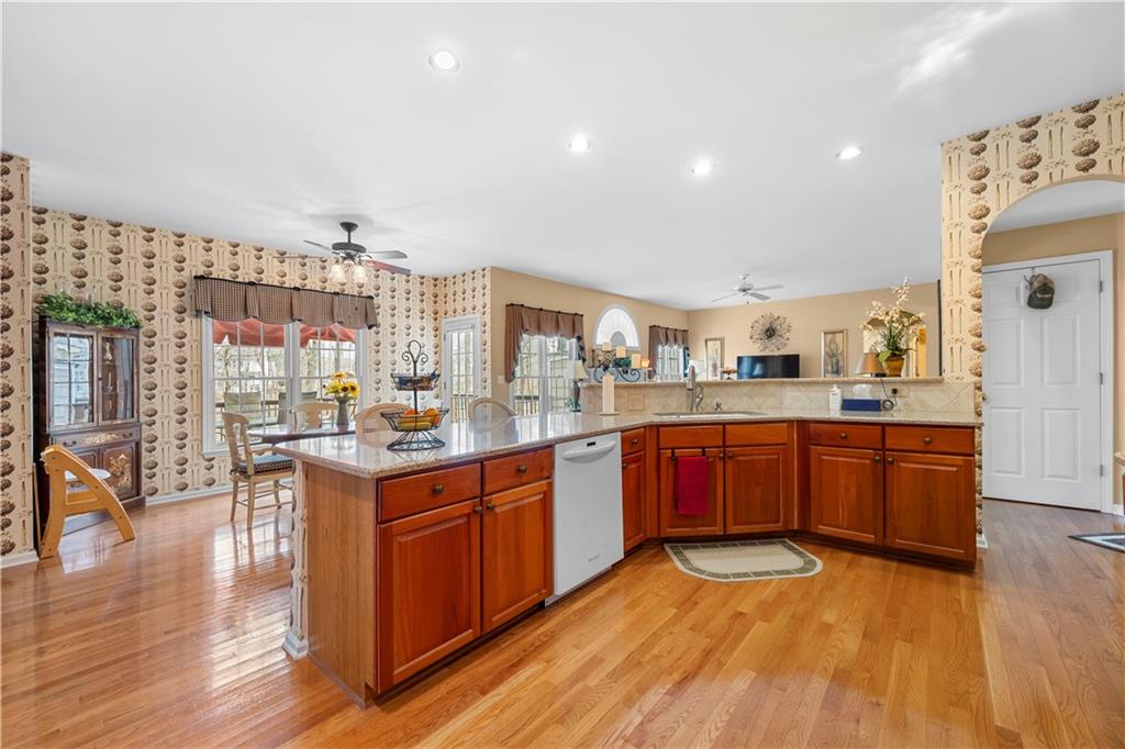 Brookwood Lake - Residential