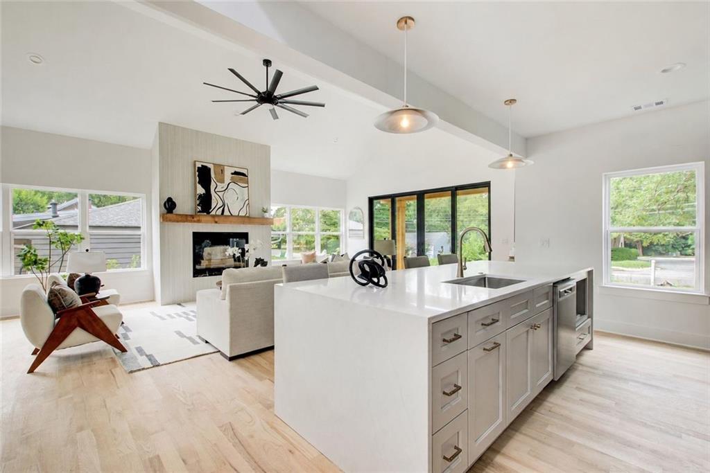 4065 Comanche Drive