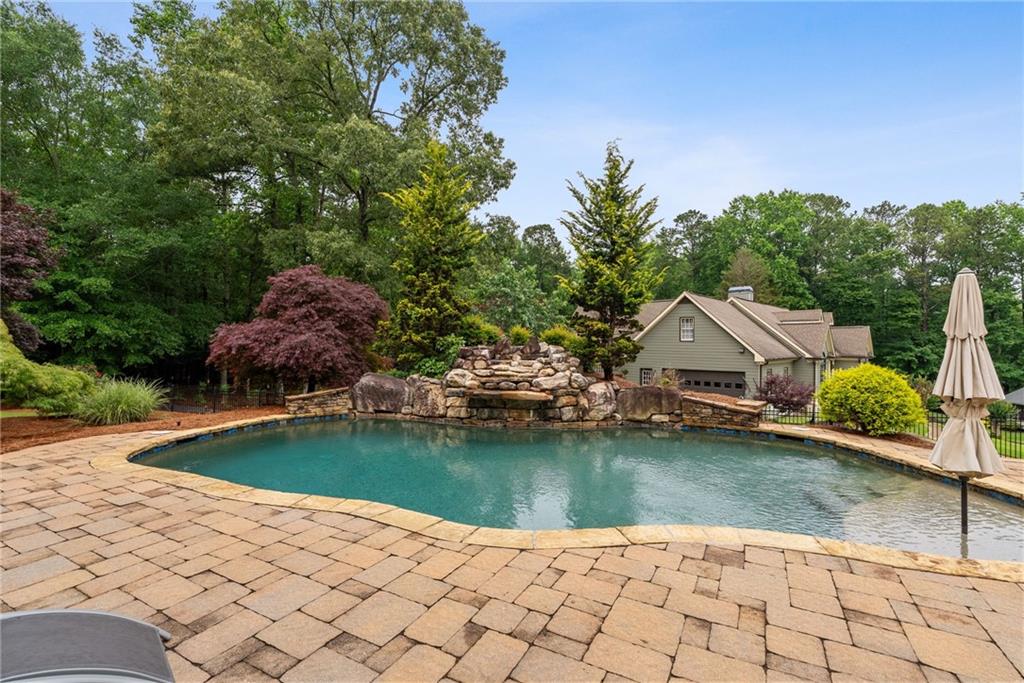 615 Lovinggood Trail, Woodstock, Georgia image 11