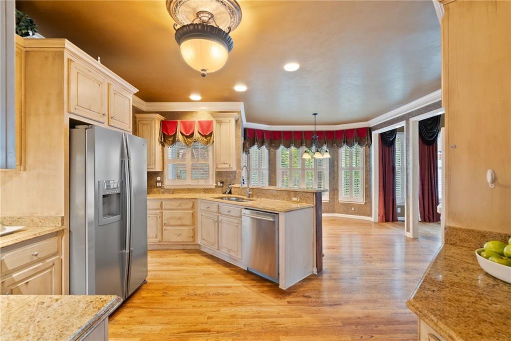 615 Lovinggood Trail, Woodstock, Georgia image 21