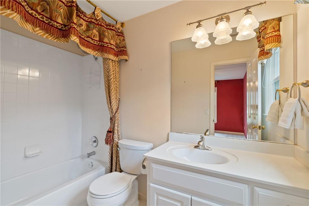 615 Lovinggood Trail, Woodstock, Georgia image 43