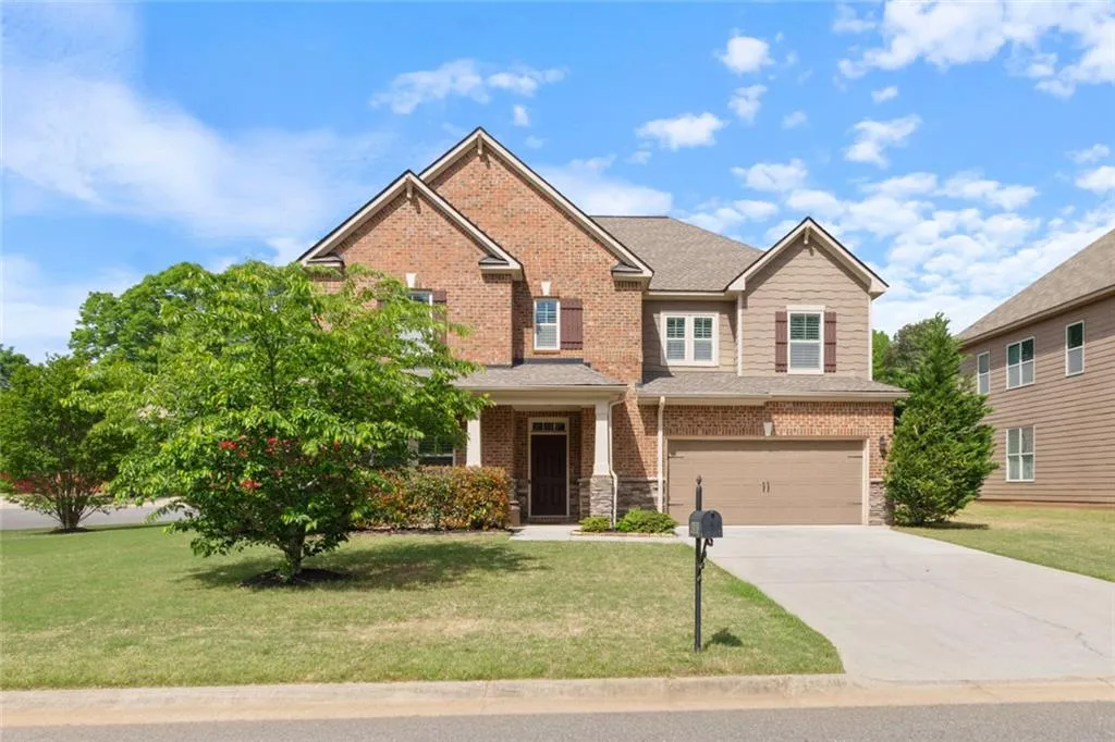 Cumming, Georgia 30040, United States, 4 Bedrooms Bedrooms, ,4 BathroomsBathrooms,Residential,Active,114581