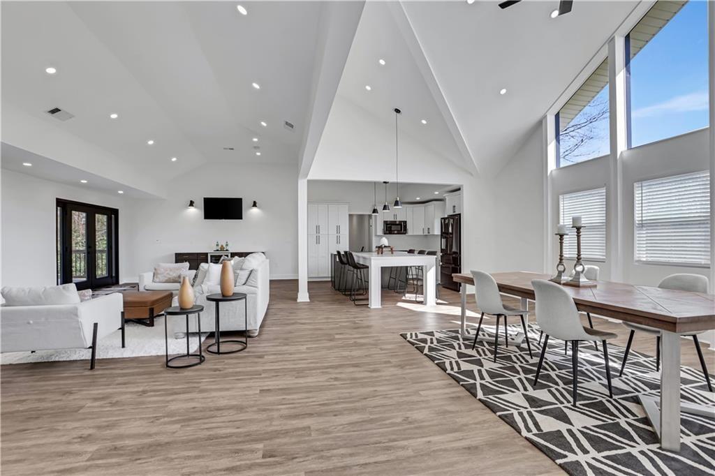 1365 Oakhaven Drive