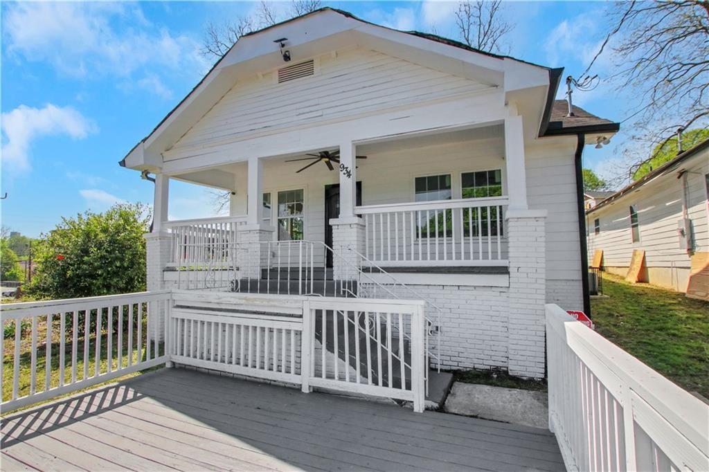 934 Joseph E Bonne Blvd NW