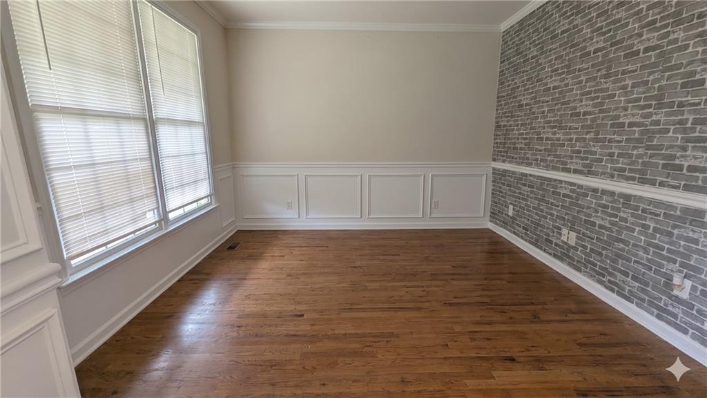 307 Oakwind Way