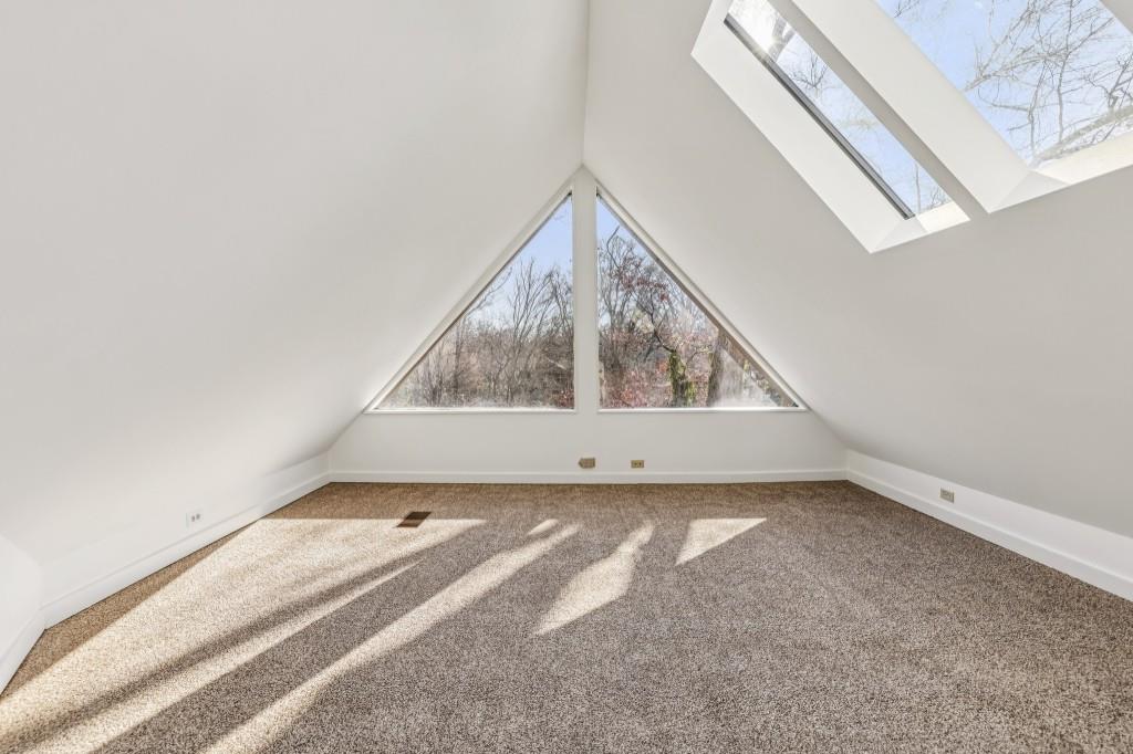 918 Glen Arden Way NE