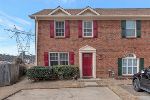 Townhouse For Sale - 5633 Executive Way<br/> Norcross, GA 30071