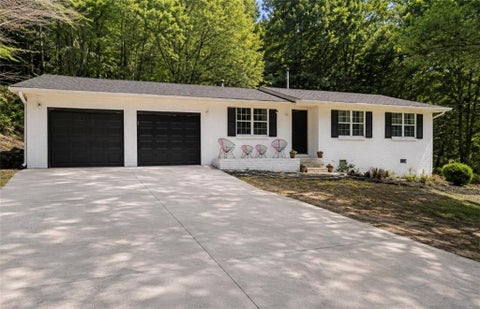 Homes For Sale - 4435 Winding Creek Drive<br/> Cumming, GA 30028
