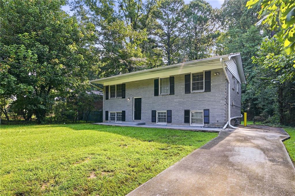2970 Carriage Lane